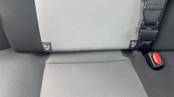 Toyota Yaris 1.5 VVT-h Icon Tech E-CVT Euro 6 (s/s) 5dr