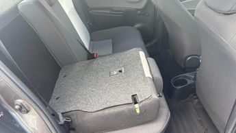 Toyota Yaris 1.5 VVT-h Icon Tech E-CVT Euro 6 (s/s) 5dr
