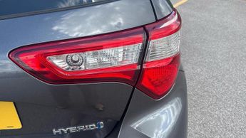 Toyota Yaris 1.5 VVT-h Icon Tech E-CVT Euro 6 (s/s) 5dr