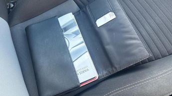 Toyota Yaris 1.5 VVT-h Icon Tech E-CVT Euro 6 (s/s) 5dr