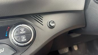 Toyota Yaris 1.5 VVT-h Icon Tech E-CVT Euro 6 (s/s) 5dr