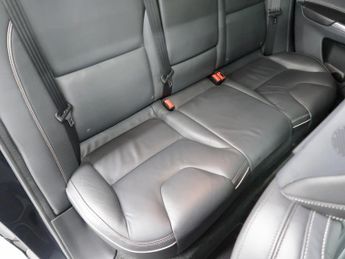 Volvo XC60 Volvo XC60 2.0 T5 R-Design Lux Auto