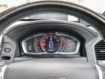 Volvo XC60 Volvo XC60 2.0 T5 R-Design Lux Auto