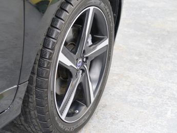 Volvo XC60 Volvo XC60 2.0 T5 R-Design Lux Auto