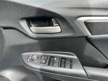 Honda Jazz 1.3 i-VTEC SE CVT Euro 6 (s/s) 5dr