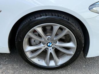 BMW 5 Series 2.0 520d Luxury Auto Euro 6 (s/s) 4dr