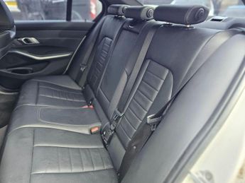 BMW 3 Series 2.0 330e 12kWh M Sport Auto Euro 6 (s/s) 4dr