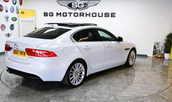 JAGUAR XE 2.0d Portfolio Saloon 4dr Diesel Auto Euro 6 (s/s) (180 ps) +FRE