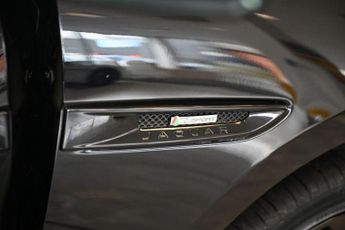 JAGUAR F-PACE 2.0 D180 R-Sport SUV 5dr Diesel Auto Euro 6 (s/s) (180 ps)