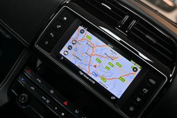 JAGUAR F-PACE 2.0 D180 R-Sport SUV 5dr Diesel Auto Euro 6 (s/s) (180 ps)