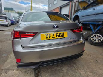 Lexus IS 2.5 300h Executive Edition E-CVT Euro 5 (s/s) 4dr