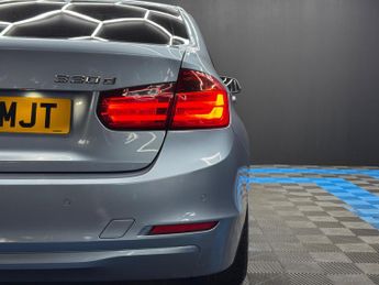 BMW 3 Series 3.0 330d SE Auto Euro 5 (s/s) 4dr