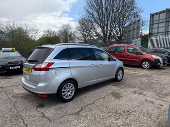 Ford Grand C-Max 2.0 TDCi Titanium Euro 5 5dr