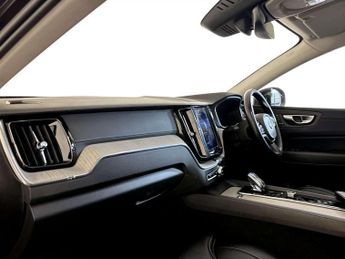Volvo XC60 2.0h T8 Recharge 11.6kWh Inscription Pro SUV 5dr Petrol Plug-in 
