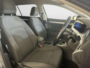 Volkswagen Golf 2.0 TDI Life Estate 5dr Diesel Manual Euro 6 (s/s) (115 ps)