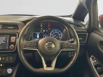 Nissan Leaf 40kWh N-Connecta Hatchback 5dr Electric Auto (150 ps)