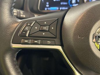 Nissan Leaf 40kWh N-Connecta Hatchback 5dr Electric Auto (150 ps)