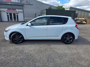 Kia Ceed 1.6 CRDi 3 Euro 5 5dr