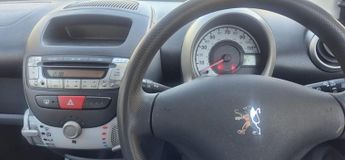 Peugeot 107 1.0 12V Urban Euro 5 5dr