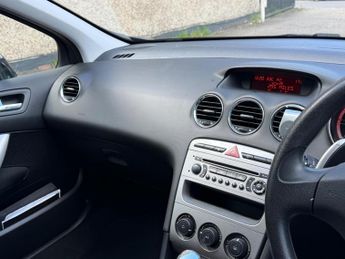 Peugeot 308 1.6 HDi FAP S EGC 5dr