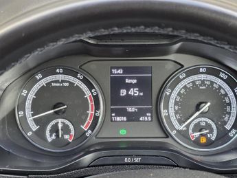Skoda Karoq 1.5 TSI ACT SE Euro 6 (s/s) 5dr