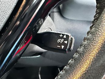 Peugeot 108 1.2 VTi PureTech Allure Euro 5 5dr