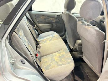 Toyota Corolla 1.6 GLS 5dr