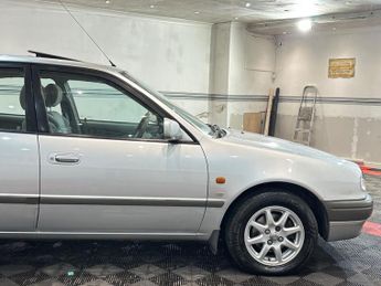 Toyota Corolla 1.6 GLS 5dr