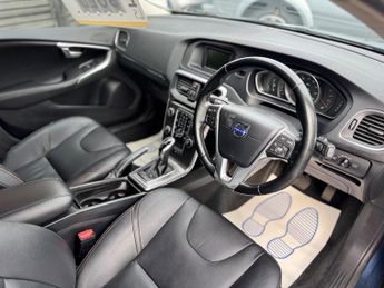 Volvo V40 Cross Country 1.6 D2 Lux Powershift Euro 5 (s/s) 5dr