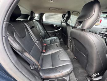 Volvo V40 Cross Country 1.6 D2 Lux Powershift Euro 5 (s/s) 5dr