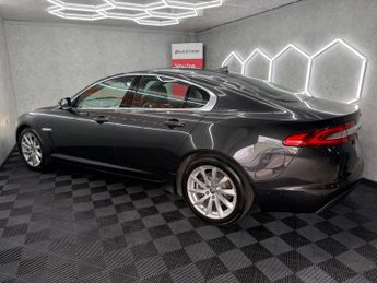 Jaguar XF 2.2d Premium Luxury Auto Euro 5 (s/s) 4dr