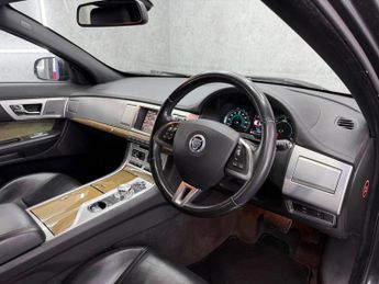 Jaguar XF 2.2d Premium Luxury Auto Euro 5 (s/s) 4dr