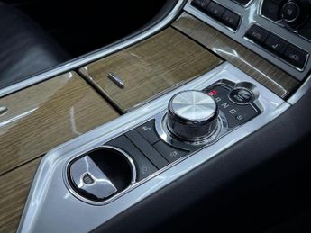 Jaguar XF 2.2d Premium Luxury Auto Euro 5 (s/s) 4dr