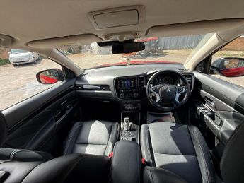 Mitsubishi Outlander 2.0h 12kWh 4hs CVT 4WD Euro 6 (s/s) 5dr