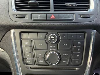 Vauxhall Mokka 1.6 Exclusiv 2WD Euro 5 (s/s) 5dr