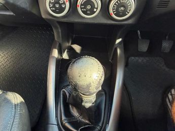 Mitsubishi Outlander 2.0 DI-DC Warrior 4WD Euro 4 5dr