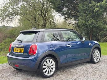 MINI HATCH 1.5 Cooper D Hatchback 3dr Diesel Auto Euro 6 (s/s) (116 ps)