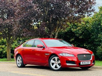 Jaguar XF 2.0d Portfolio Auto Euro 6 (s/s) 4dr