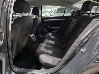 Volkswagen Passat 1.5 TSI EVO SE Nav DSG Euro 6 (s/s) 4dr