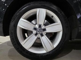 Volkswagen Passat 1.5 TSI EVO SE Nav DSG Euro 6 (s/s) 4dr