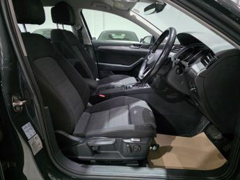 Volkswagen Passat 1.5 TSI EVO SE Nav DSG Euro 6 (s/s) 4dr