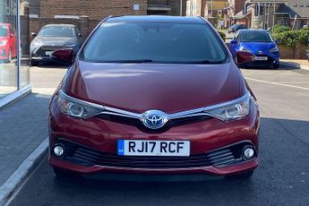 Toyota Auris 1.8 VVT-h Design Hatchback 5dr Petrol Hybrid CVT Euro 6 (s/s) (S