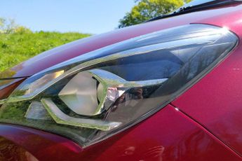 Toyota Yaris 1.5 VVT-h Icon Tech E-CVT Euro 6 (s/s) 5dr