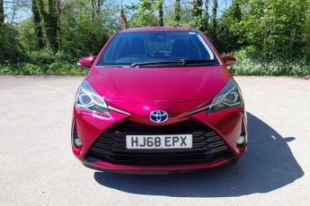 Toyota Yaris 1.5 VVT-h Icon Tech E-CVT Euro 6 (s/s) 5dr
