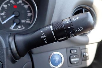 Toyota Yaris 1.5 VVT-h Icon Tech E-CVT Euro 6 (s/s) 5dr