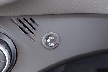Toyota Yaris 1.5 VVT-h Icon Tech E-CVT Euro 6 (s/s) 5dr