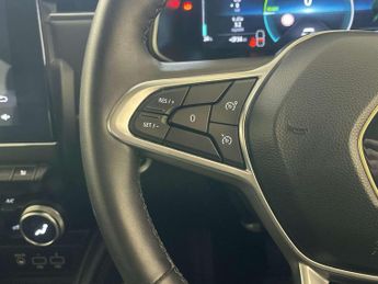 Renault Zoe R135 EV50 52kWh Iconic Hatchback 5dr Electric Auto (Boost Charge