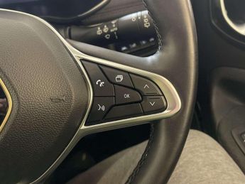 Renault Zoe R135 EV50 52kWh Iconic Hatchback 5dr Electric Auto (Boost Charge