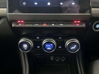 Renault Zoe R135 EV50 52kWh Iconic Hatchback 5dr Electric Auto (Boost Charge