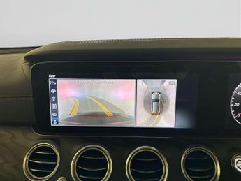 Mercedes-Benz E Class 2.0 E300de 13.5kWh AMG Line (Premium) Estate 5dr Diesel Plug-in 